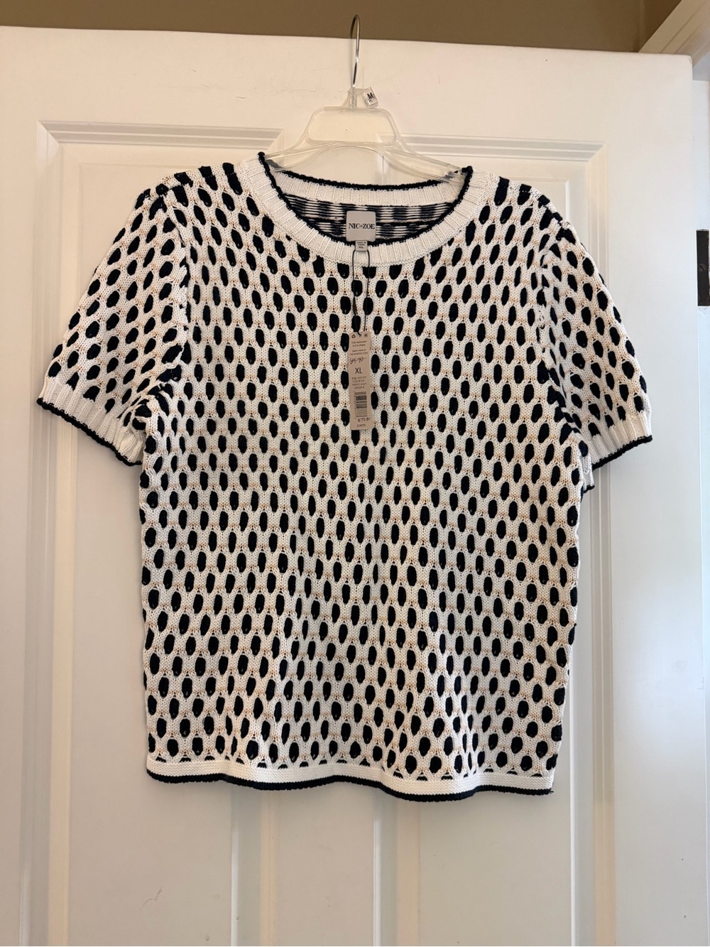 NIC+ZOE Black and White Short Sleeve Polka Dot Knit Top